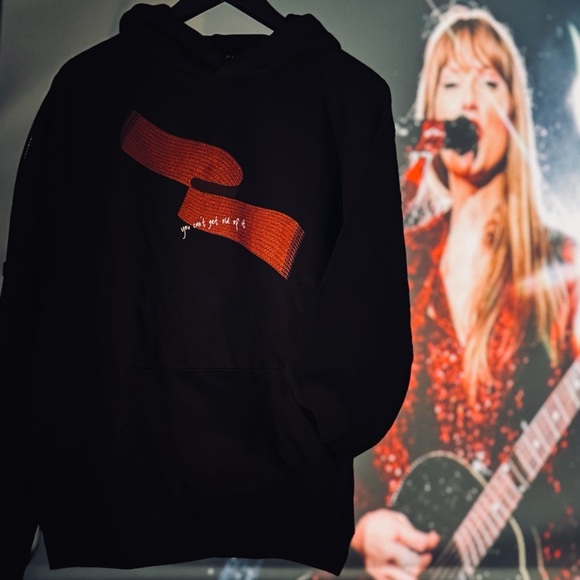 *RARE* Taylor Swift- “You Can't Get Rid of It” RED Scarf Hoodie - Picture 7 of 10
